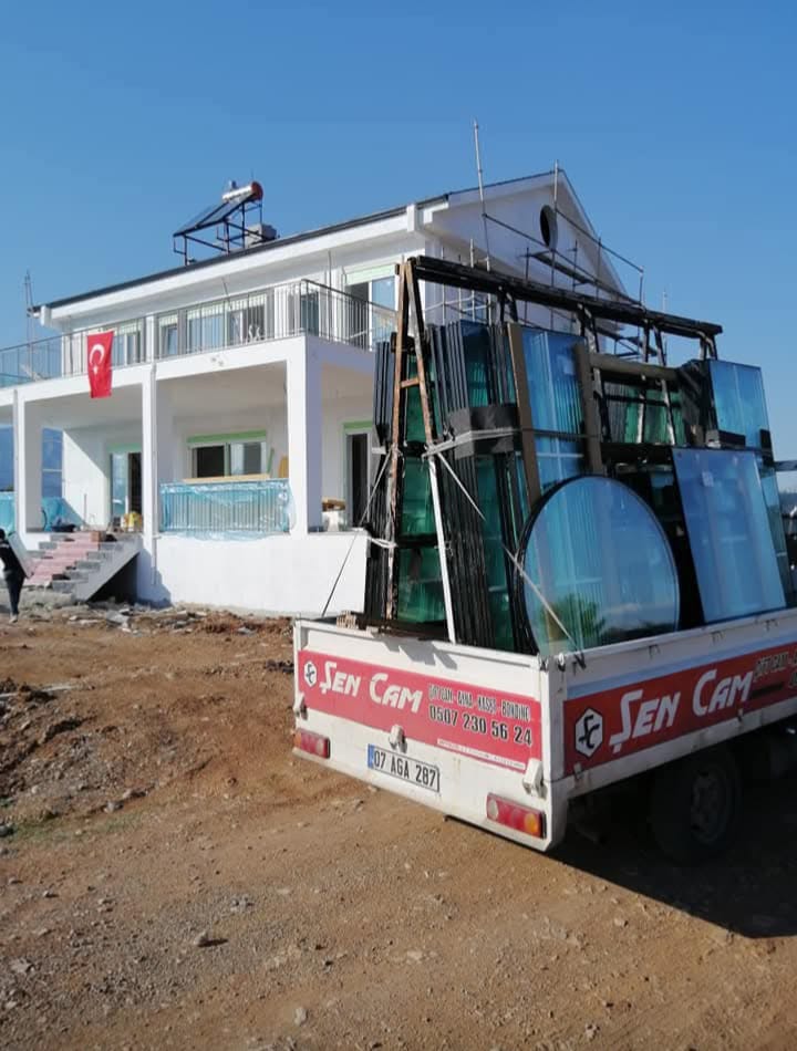 Şen Cam 